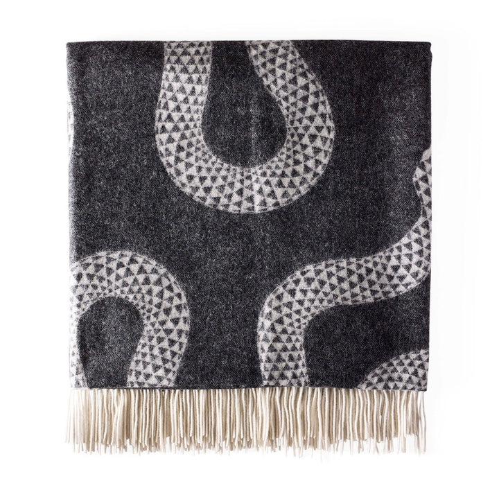 Jonathan Adler Wolldecke Eden aus 100% Merinowolle Schwarz | 127x178 cm
