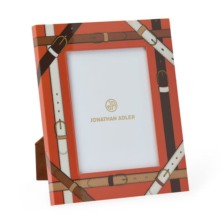 Jonathan Adler Bilderrahmen Saville 12x17 cm mit Gürtel-Motiv auf Orange, Schrägansicht