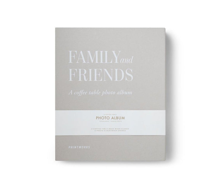 Modernes Printworks Fotoalbum Family and Friends in Beige als stilvolles Coffee Table Buch
