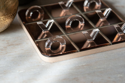 Richmond Interiors Tic Tac Toe Brettspiel Caylin