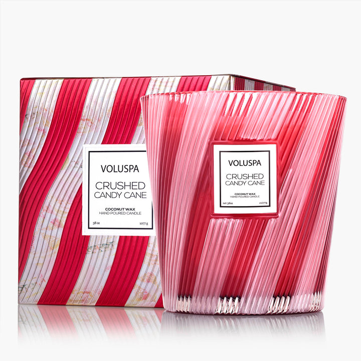 Voluspa 3-Docht Duftkerze Crushed Candy Cane | 1.077 g