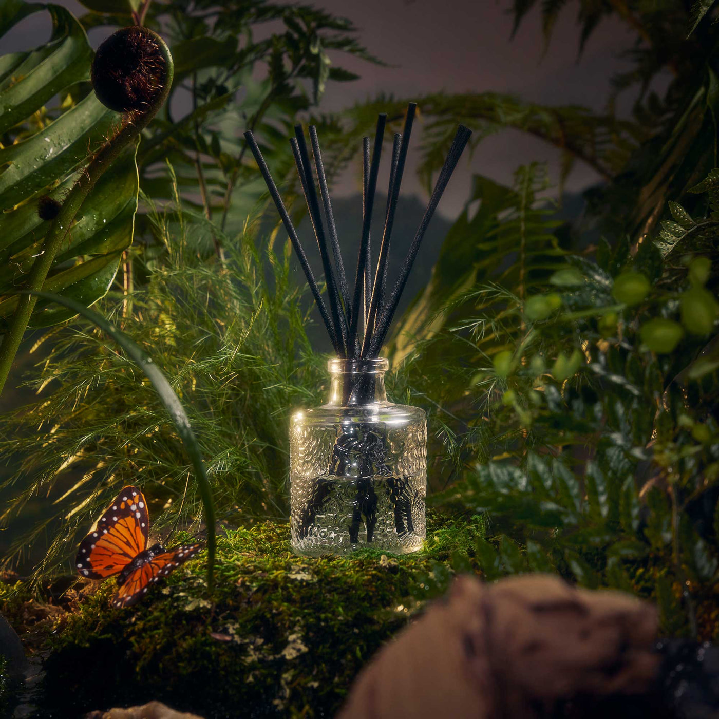 Voluspa Raumduft Temple Moss | Diffuser mit Duftstäbchen