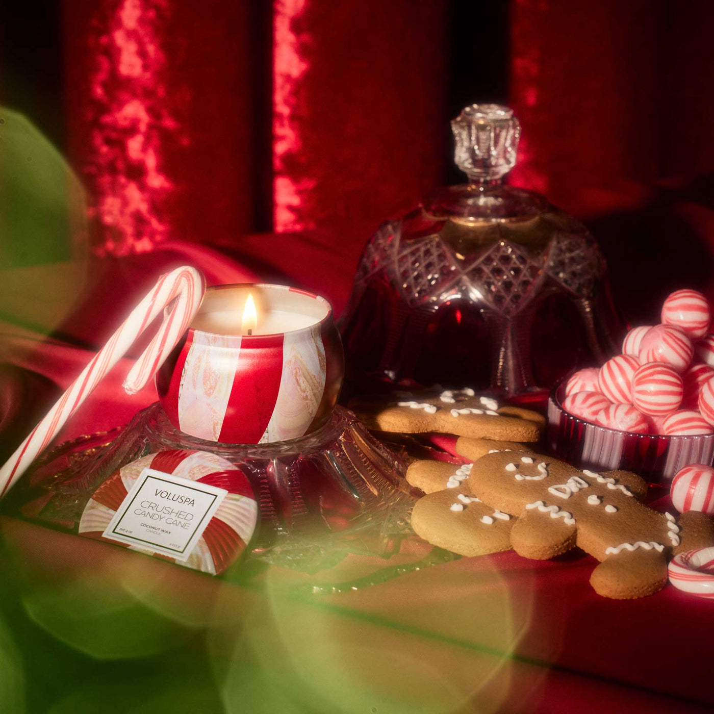 Voluspa Duftkerze Crushed Candy Cane | Minidose mit Deckel