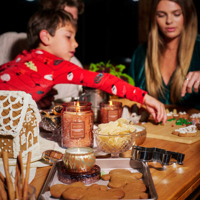 Voluspa Duftkerze Gingerbread Chalet | Minidose mit Deckel