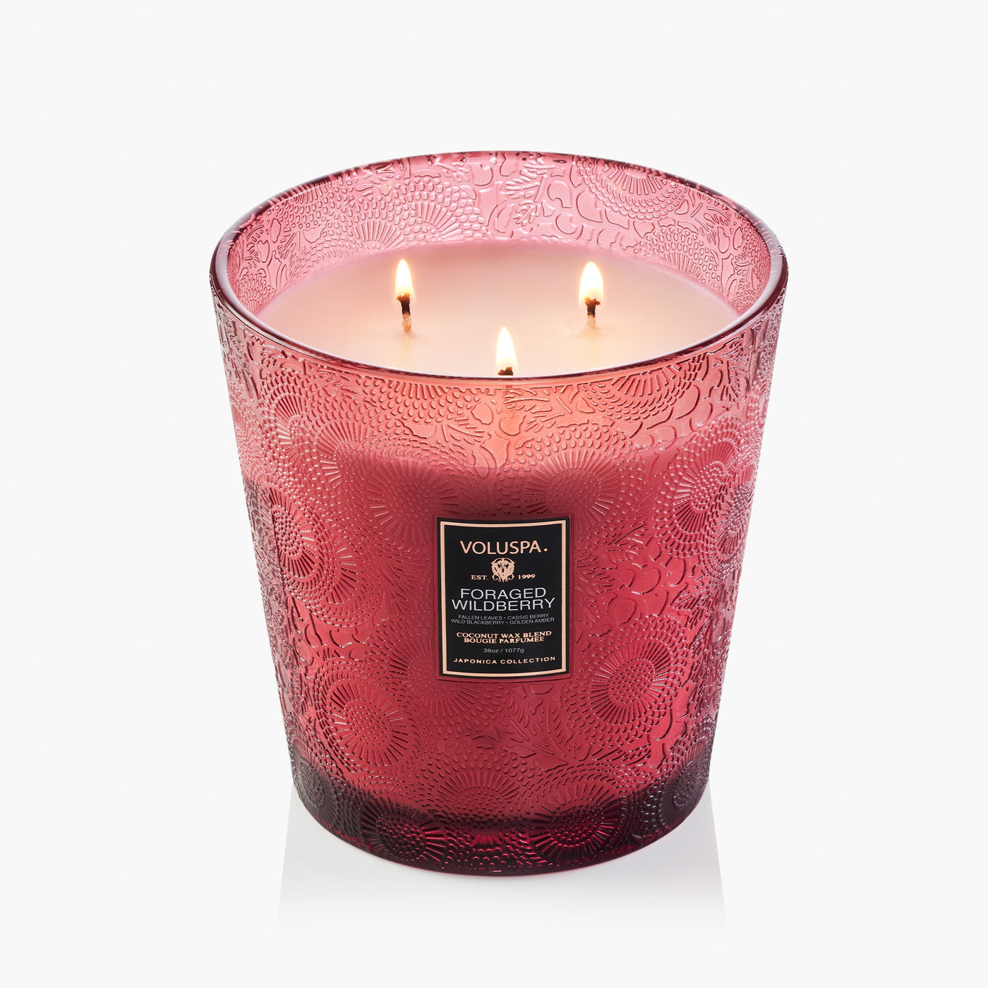 Voluspa 3-Docht Duftkerze Foraged Wildberry | 1.077 g