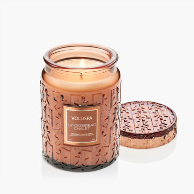 Voluspa Duftkerze Gingerbread Chalet | Large Jar