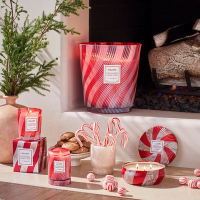 Voluspa 5-Docht Duftkerze Crushed Candy Cane Limited Holiday Edition | 3,5 kg