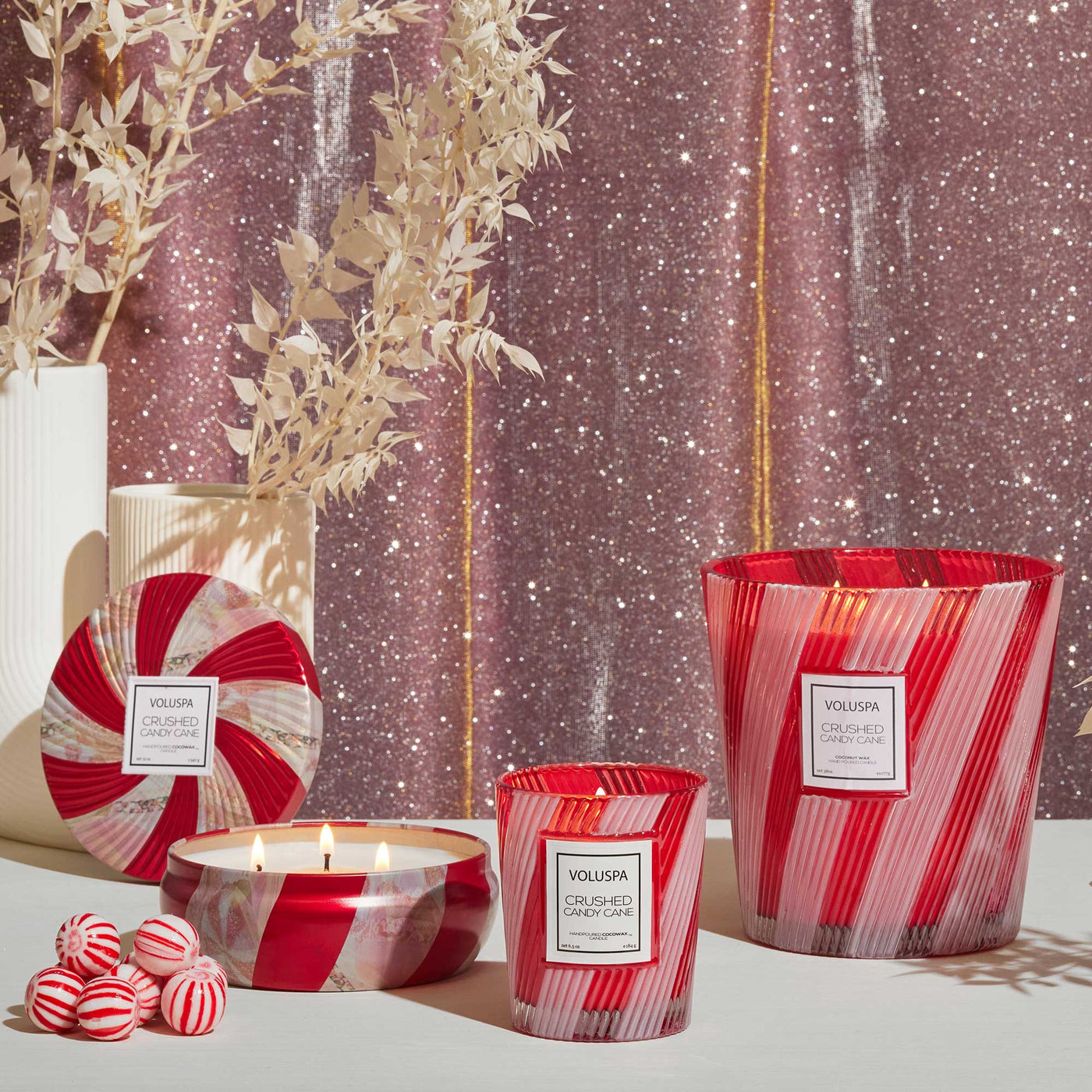 Voluspa 3-Docht Duftkerze Crushed Candy Cane | 1.077 g