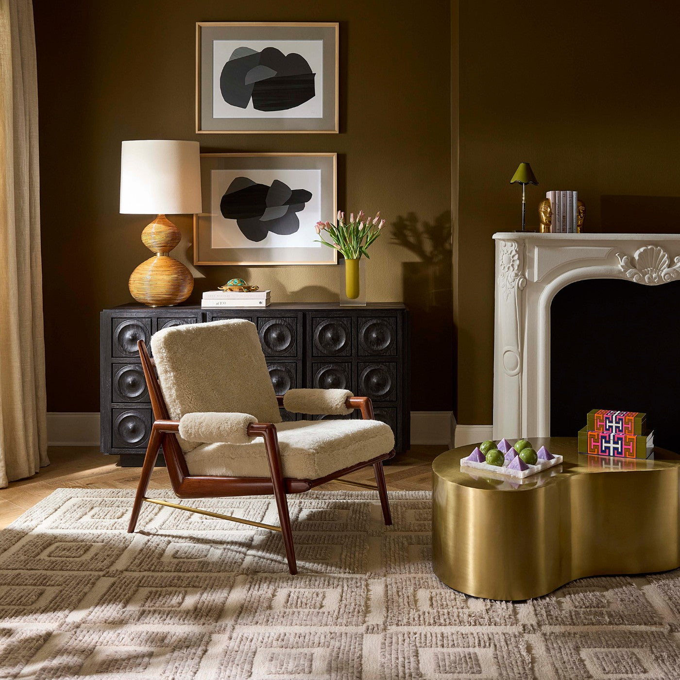 Jonathan Adler Lounge Sessel Big Sur | Shearling Taupe