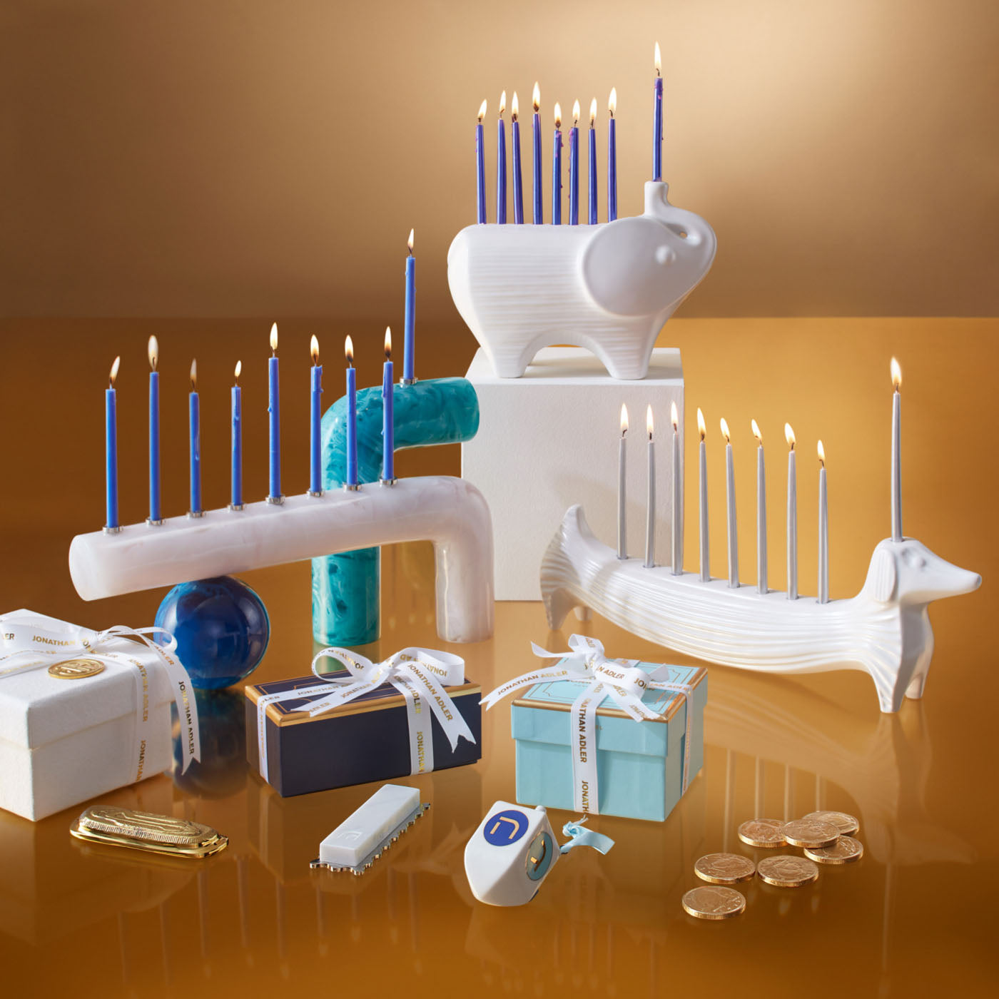 Jonathan Adler Menorah Kerzenständer Dachshund aus Keramik