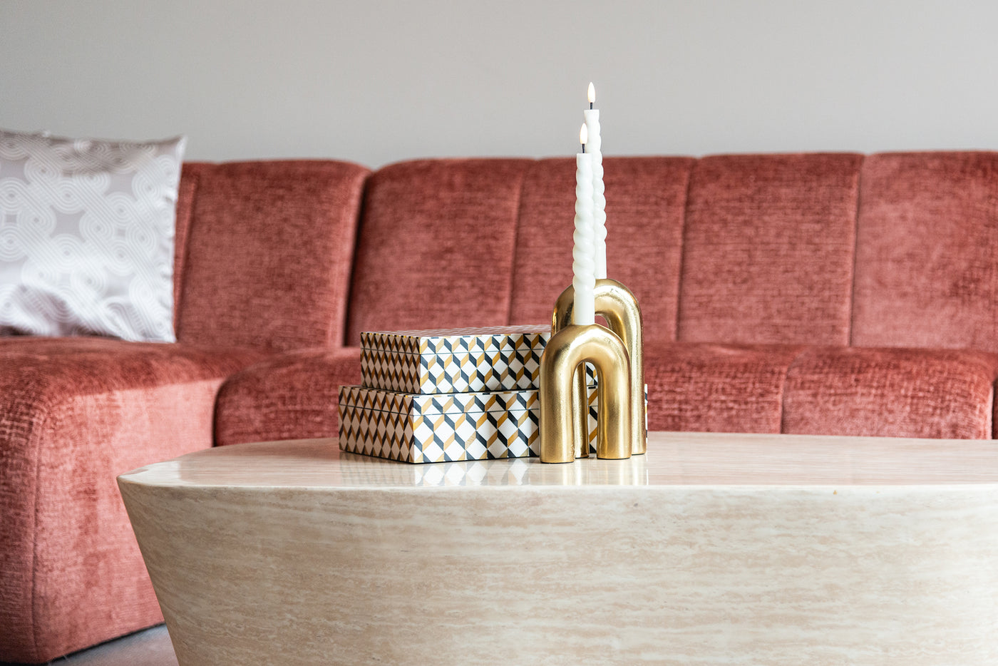 Richmond Interiors Couchtisch Fictus Travertin | 125x80 cm