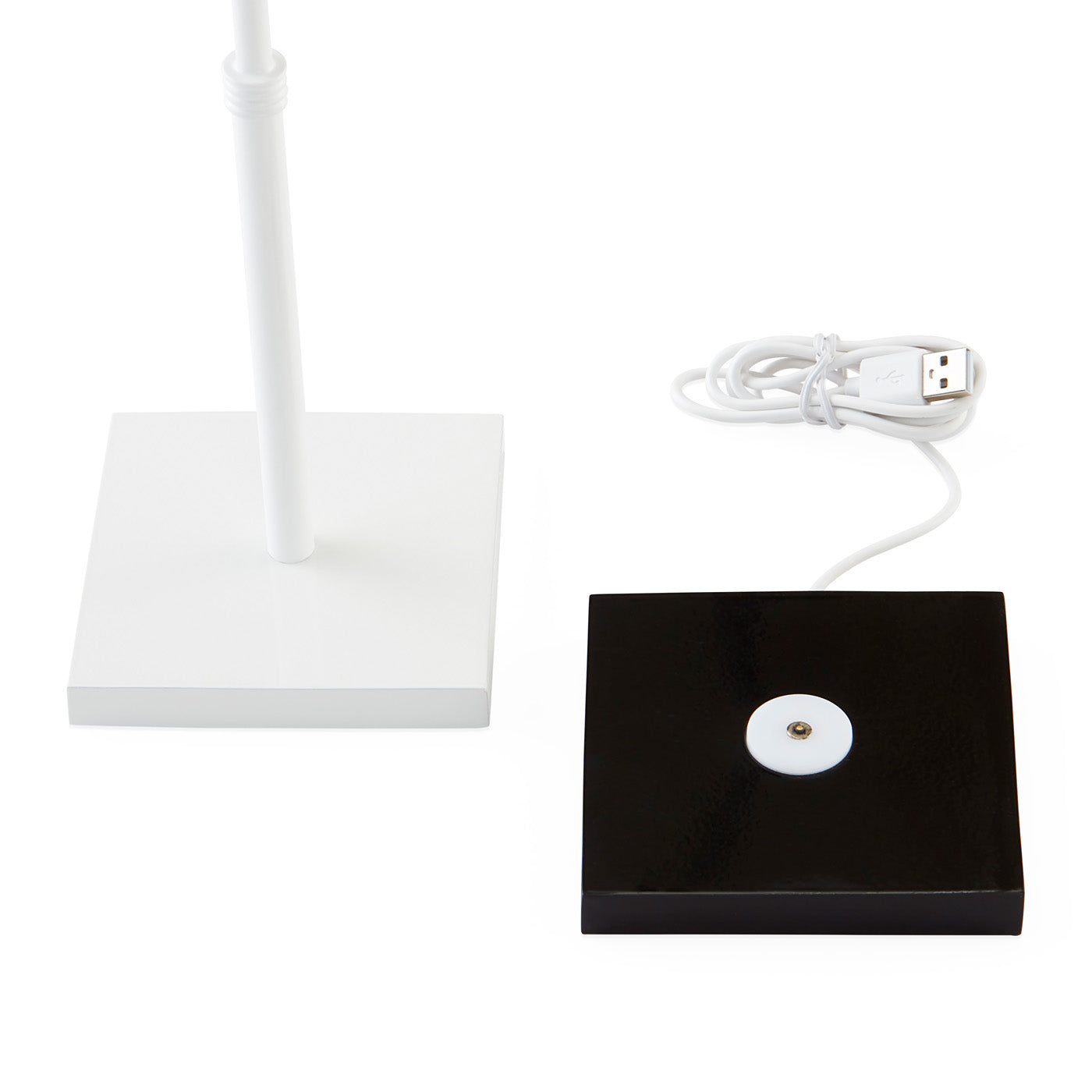 Jonathan Adler Aufladbare Tischlampe Ripple