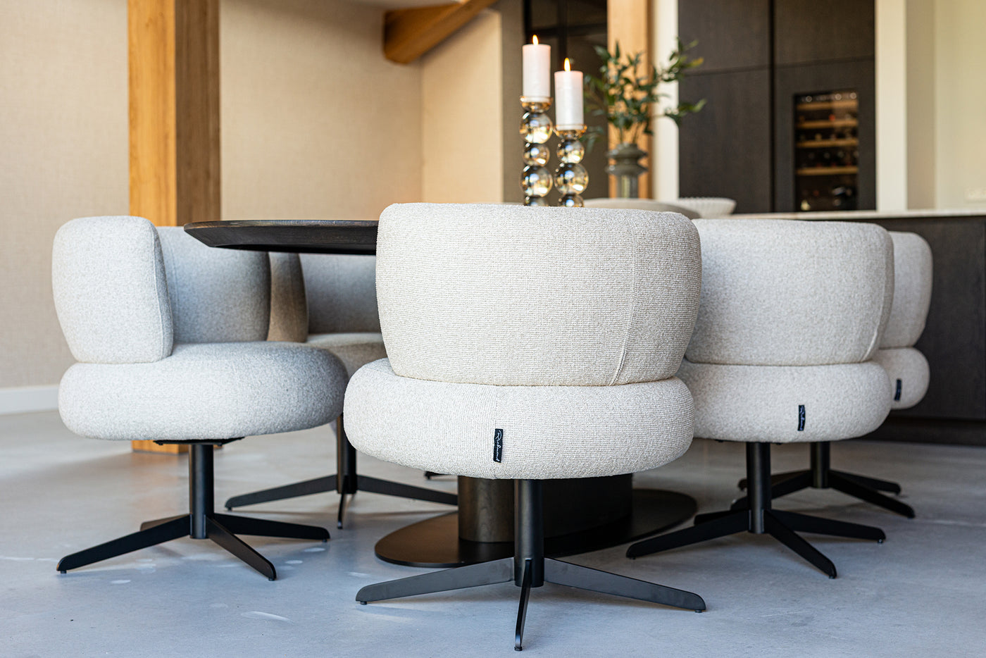 Richmond Interiors Dreh-Esszimmerstuhl Alexis | cremé