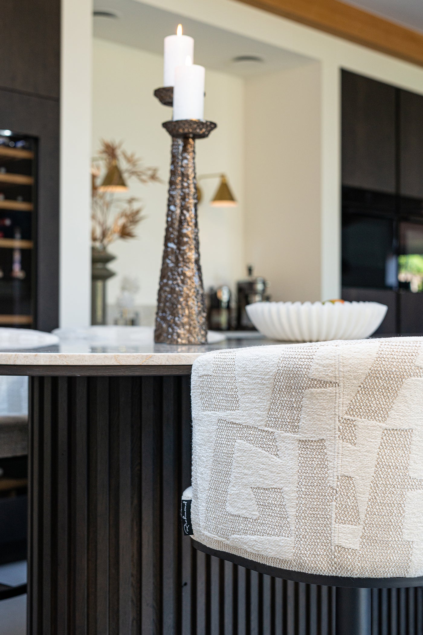 Richmond Interiors Dreh-Barhocker Counterstuhl Cheyenne höhenverstellbar | beige