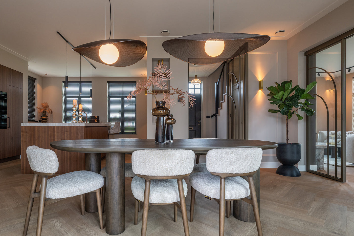 Richmond Interiors organischer Esstisch Ellington braun | 230 cm