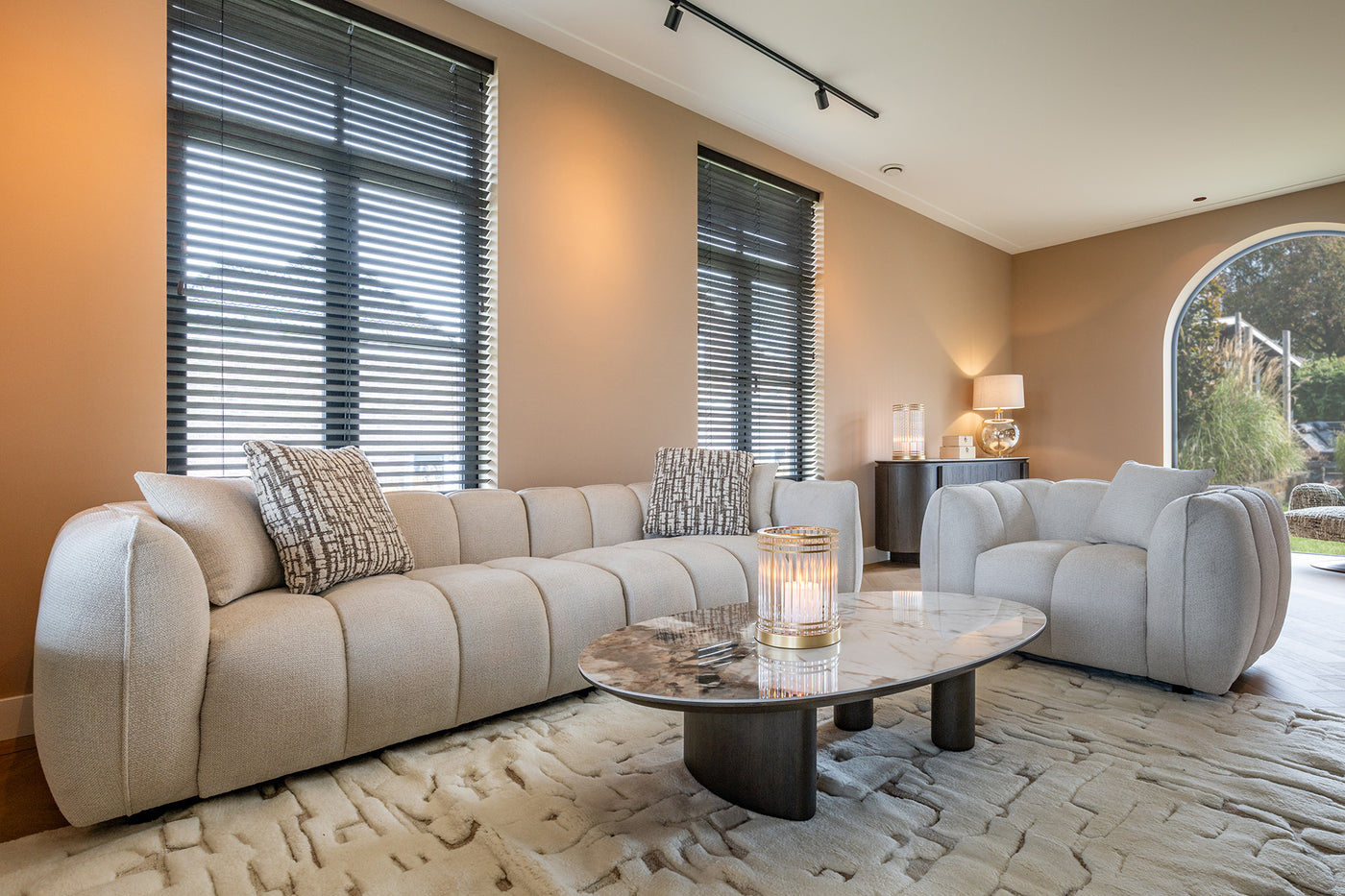 Richmond Interiors Sofa Jezebel | Cream