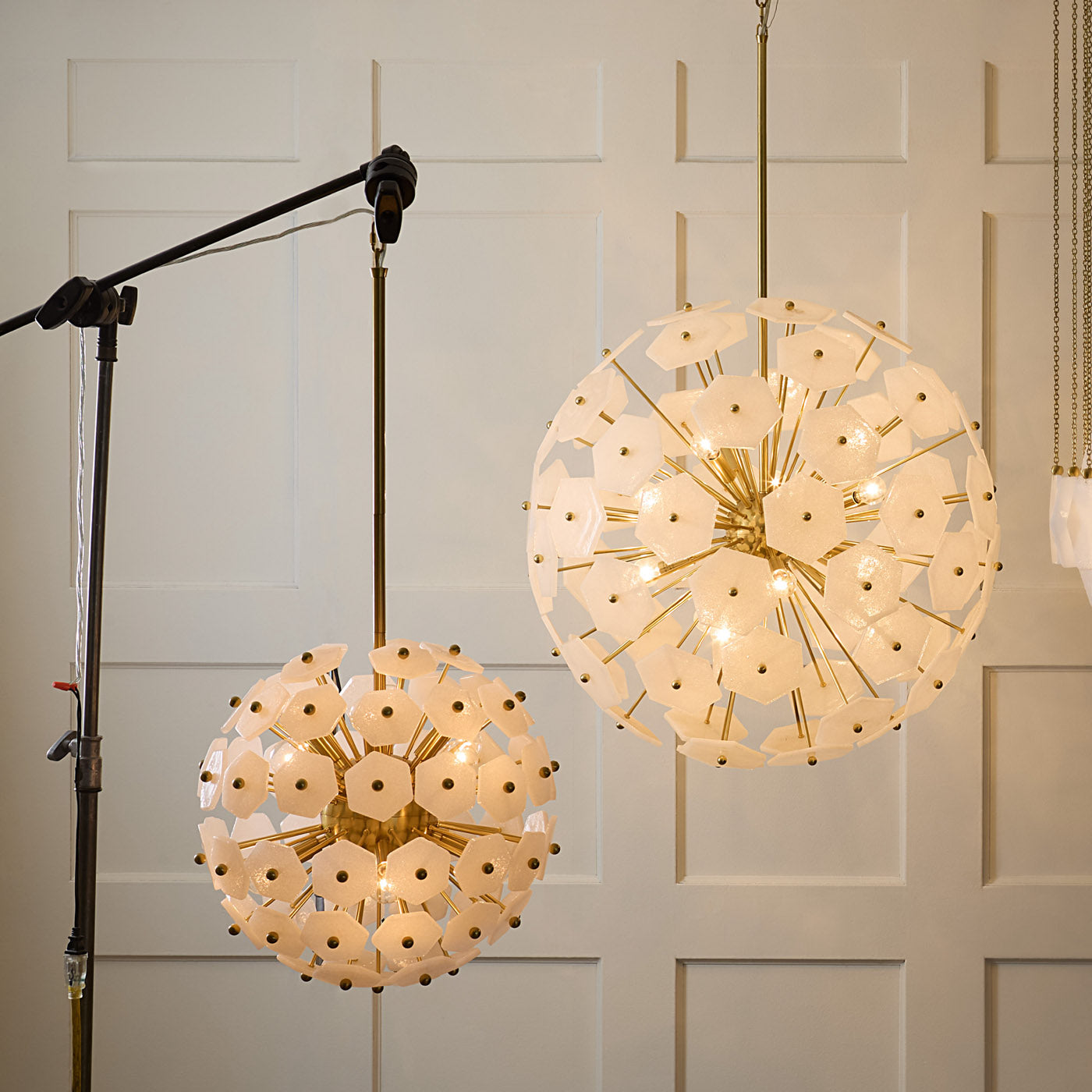 Jonathan Adler Kronleuchter Chandelier Vienna Globe | Small