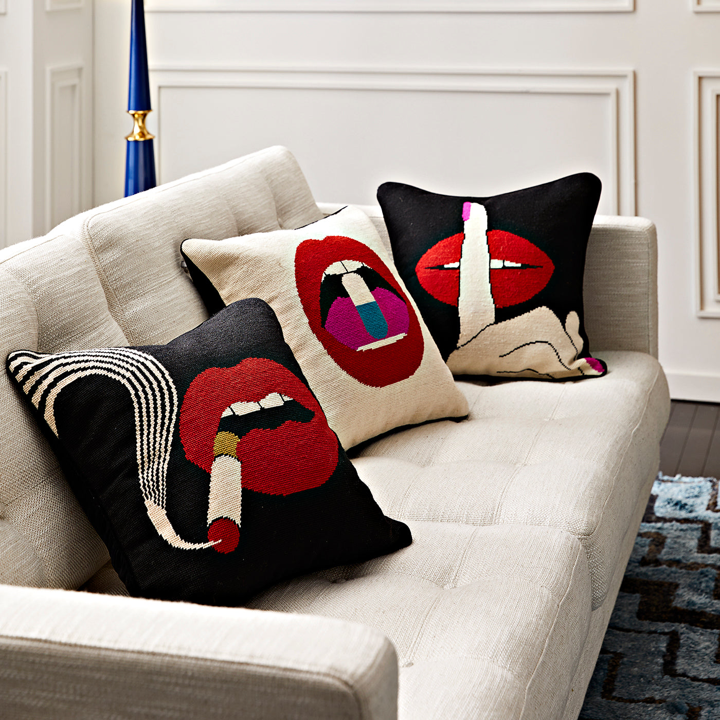 Jonathan Adler Needlepoint Kissen Lips Smolder | 45x45 cm