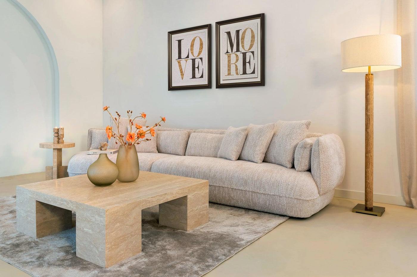 Alexander Jones Quadratischer Couchtisch Biltmore aus italienischem Travertin | 110x110 cm