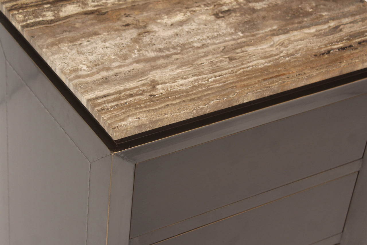 Richmond Interiors Travertin-Nachttisch Beistelltisch Russo braun mit 3 Schubladen