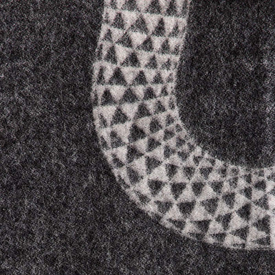 Jonathan Adler Wolldecke Eden aus 100% Merinowolle Schwarz | 127x178 cm