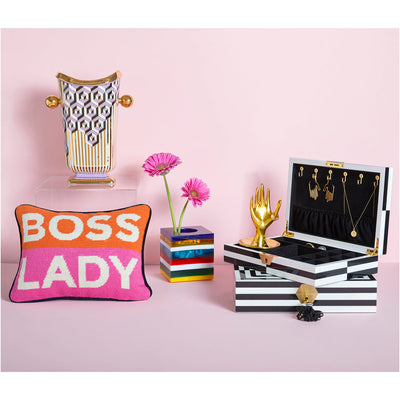 Jonathan Adler Needlepoint Kissen Boss Lady  | 30x23cm