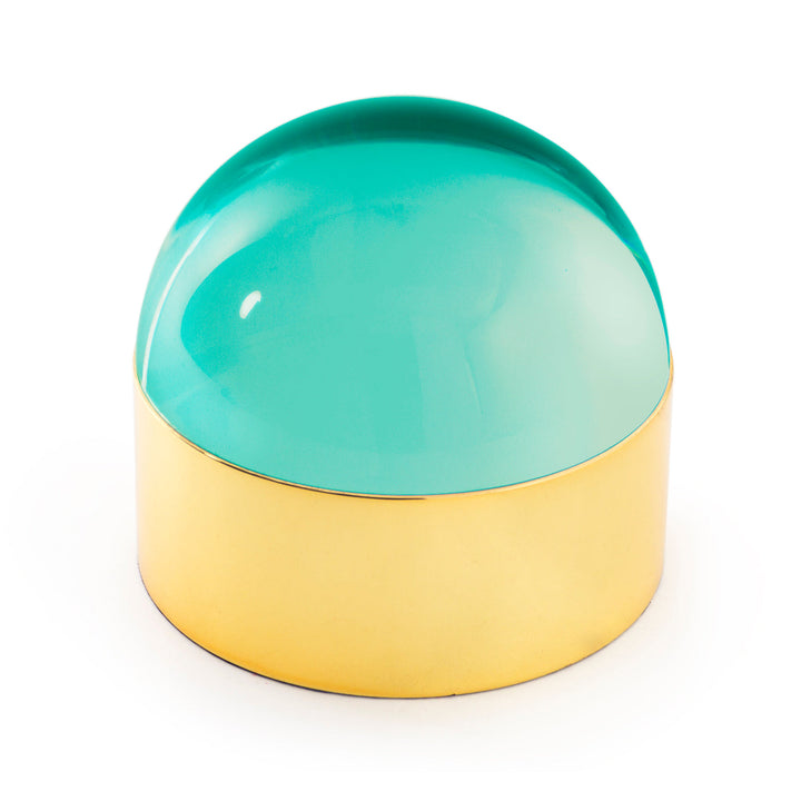 Jonathan Adler Globo Dose Medium in Grün mit Acrylkuppel auf goldenem Messingsockel