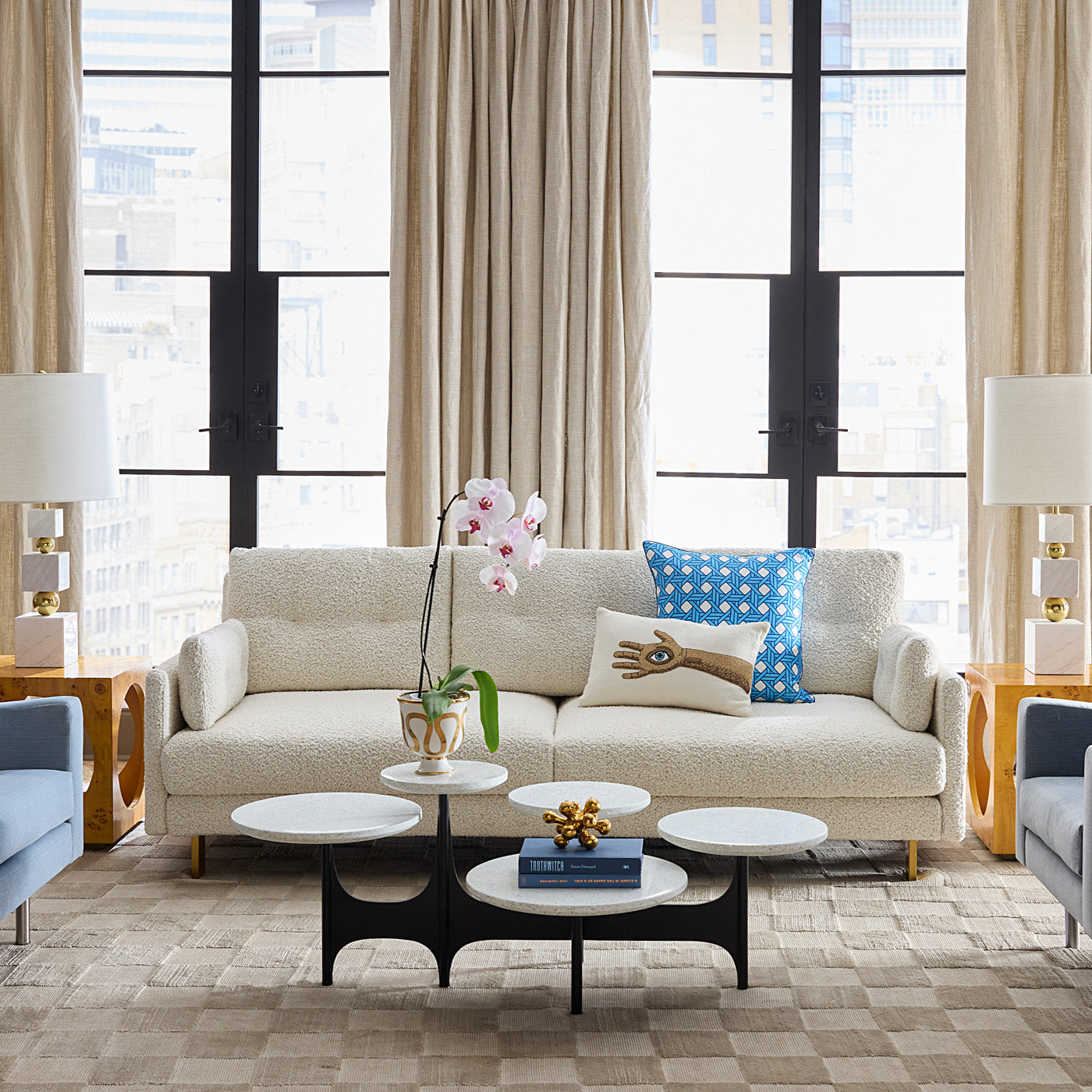 Jonathan Adler Bouclé-Sofa Malibu | Cirrus Powder