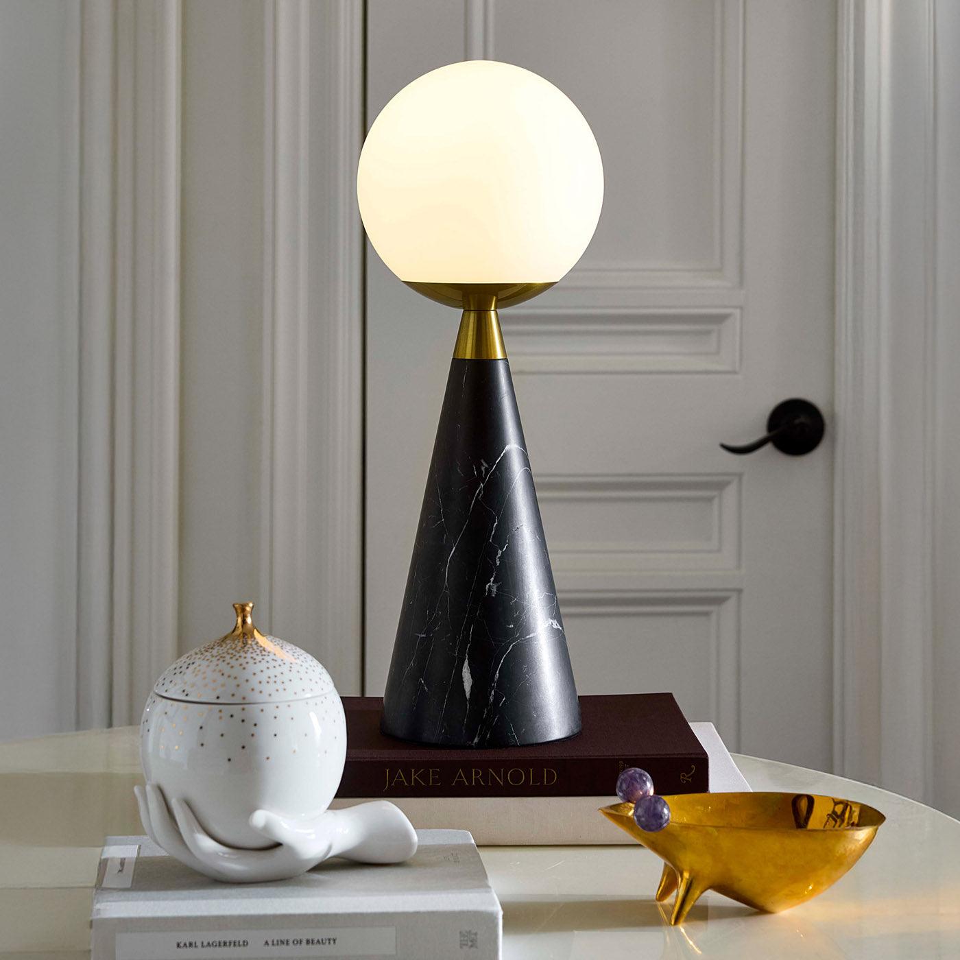 Jonathan Adler Marmor-Tischlampe Apex