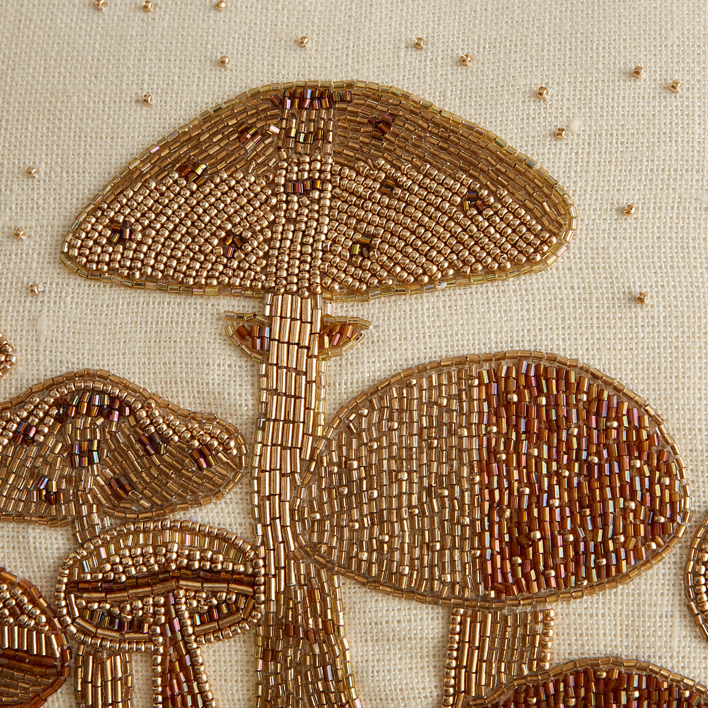 Jonathan Adler mit Perlen besticktes Kissen Botanist Mushroom Field | 50x30 cm