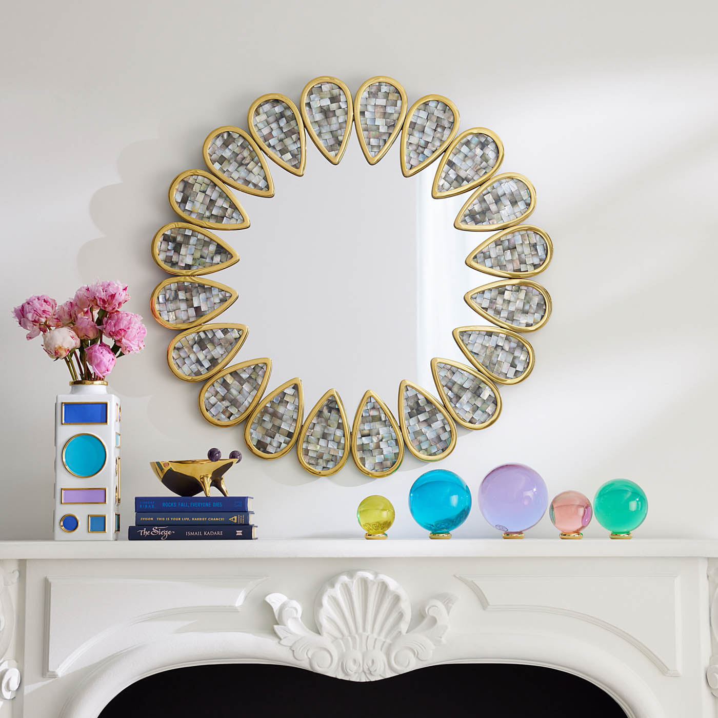 Jonathan Adler Runder Spiegel Petal mit Perlmutt | ø 81 cm