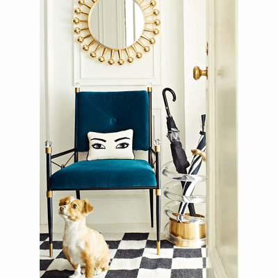 Jonathan Adler Samt-Esszimmerstuhl Rider mit Armlehnen | Rialto Peacock