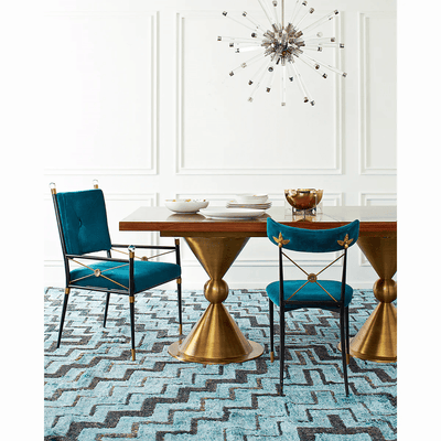 Jonathan Adler Samt-Esszimmerstuhl Rider mit Armlehnen | Rialto Peacock