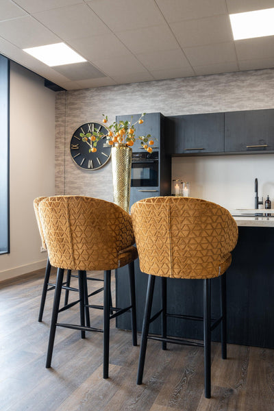 Richmond Interiors Barhocker Counterstuhl Indigo | gold