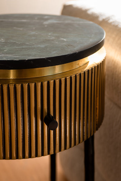 Richmond Interiors Marmor-Beistelltisch Ironville | Gold