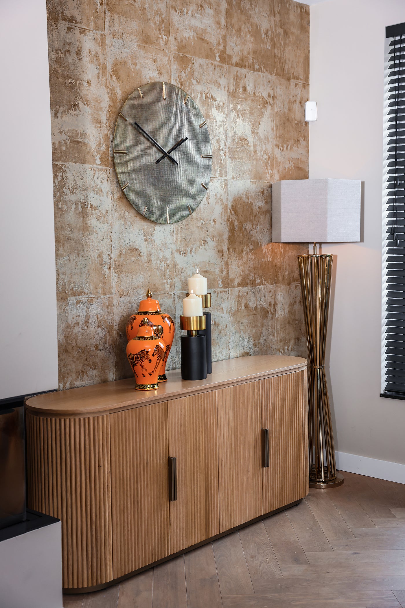 Richmond Interiors runde Wanduhr Zane