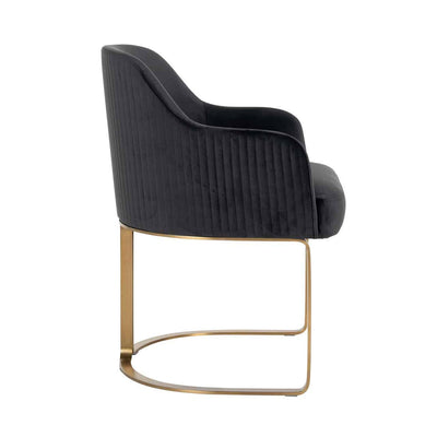 Richmond Interiors Samt-Armlehnstuhl Hadley | Anthrazit