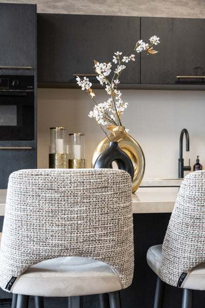Richmond Interiors Samt-Barhocker Counterstuhl Tabitha | Nature & Khaki