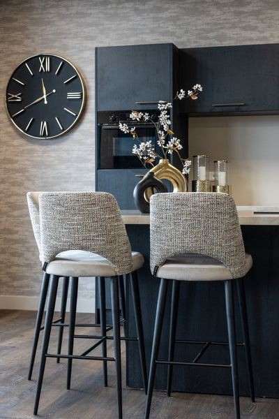 Richmond Interiors Samt-Barhocker Counterstuhl Tabitha | Nature & Khaki