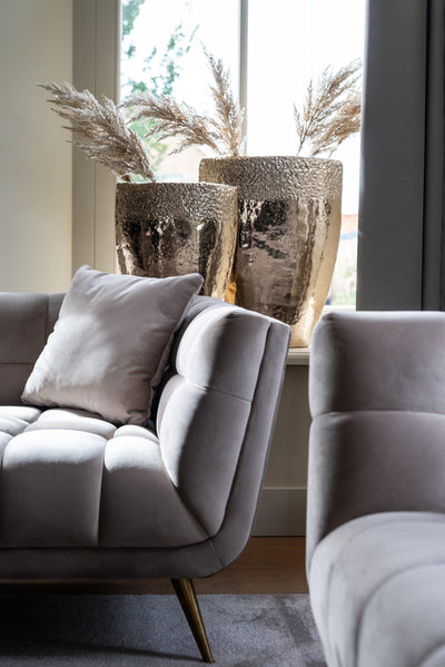 Richmond Interiors Samt-Sessel Huxley | Khaki