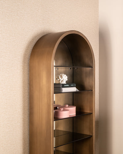 Richmond Interiors Wandschrank Bowic mit abgerundeter Oberseite | Gold