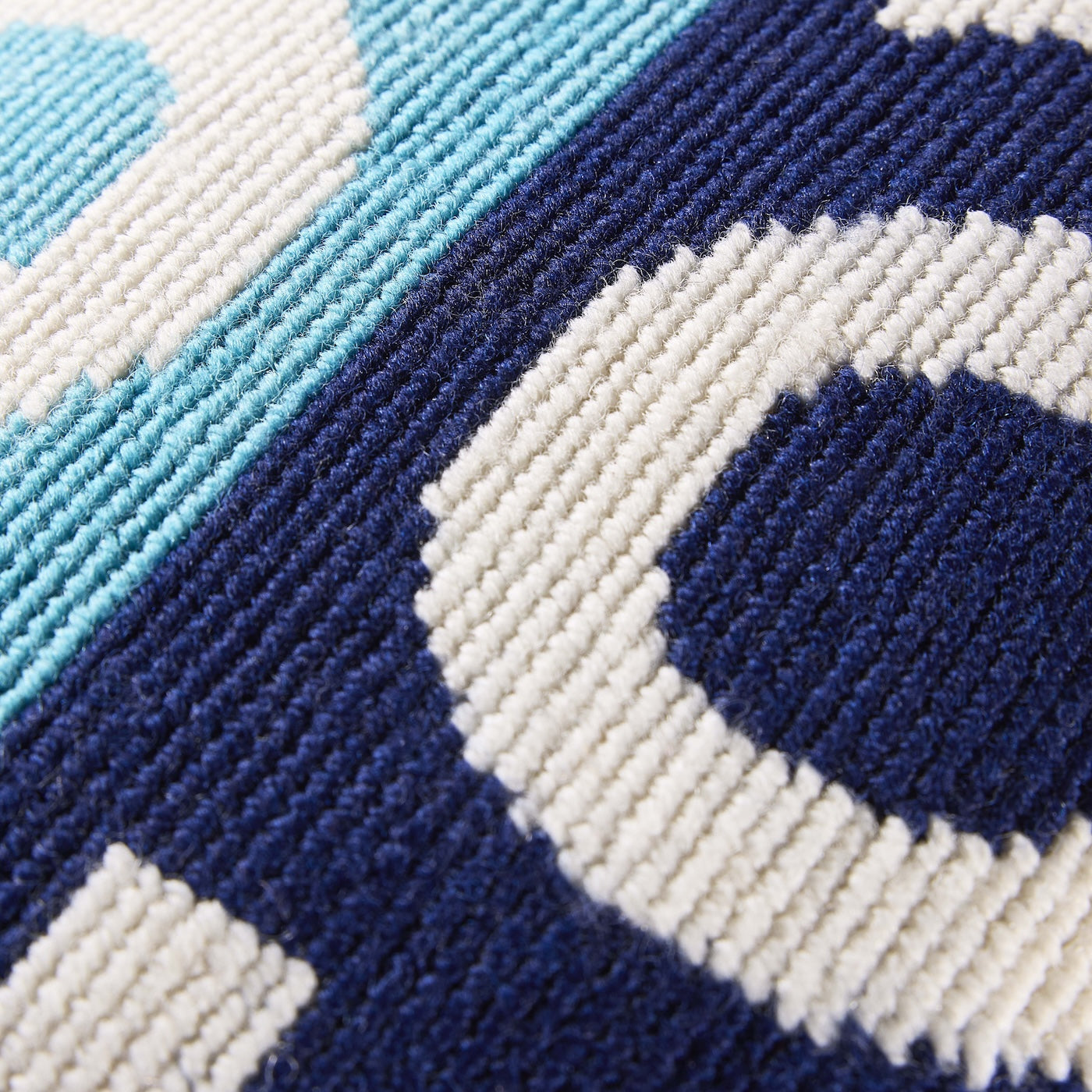 Jonathan Adler Needlepoint Kissen Boy Toy | 30x23 cm