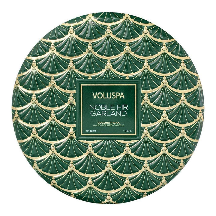 Voluspa 3-Docht Tin Duftkerze Noble Fir Garland Limited Holiday Edition