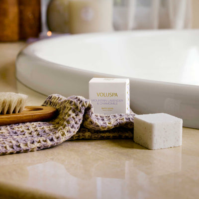 Voluspa Luxus Badebombe Mountain Lavender & Chamomile